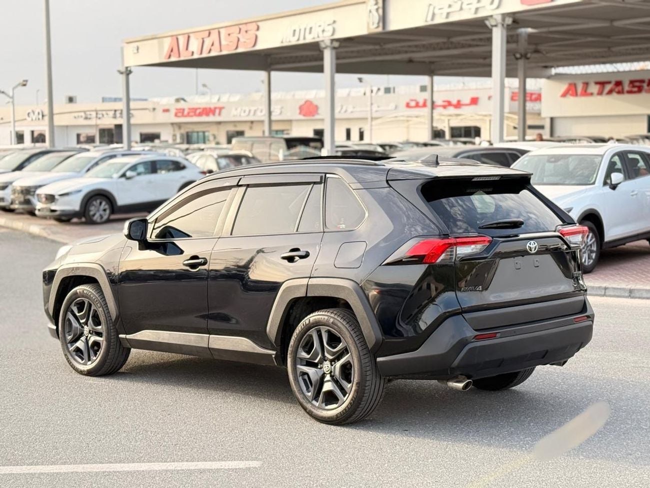 تويوتا راف ٤ Adventure 2.0 L Japanese Limited 2.0 L // panoramic, 360 camera full option