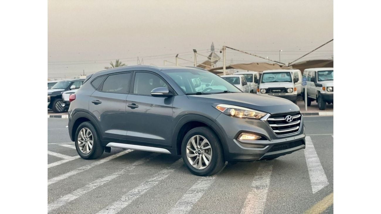 Hyundai Tucson 2017 Hyundai Tucson Limited 2.0L V4 GDi Premium - Push Start - 4x4 AWD - 75,000 mileage