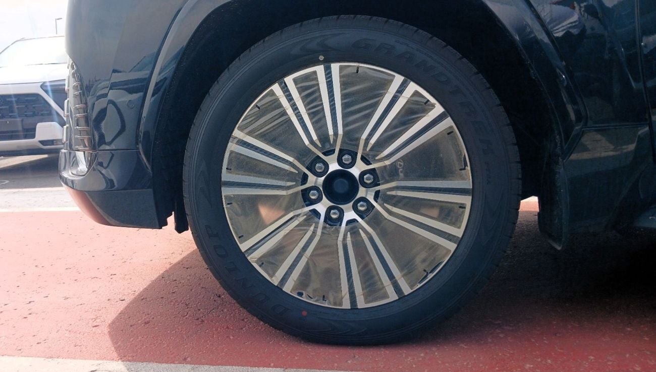 لكزس LX 700h Signature