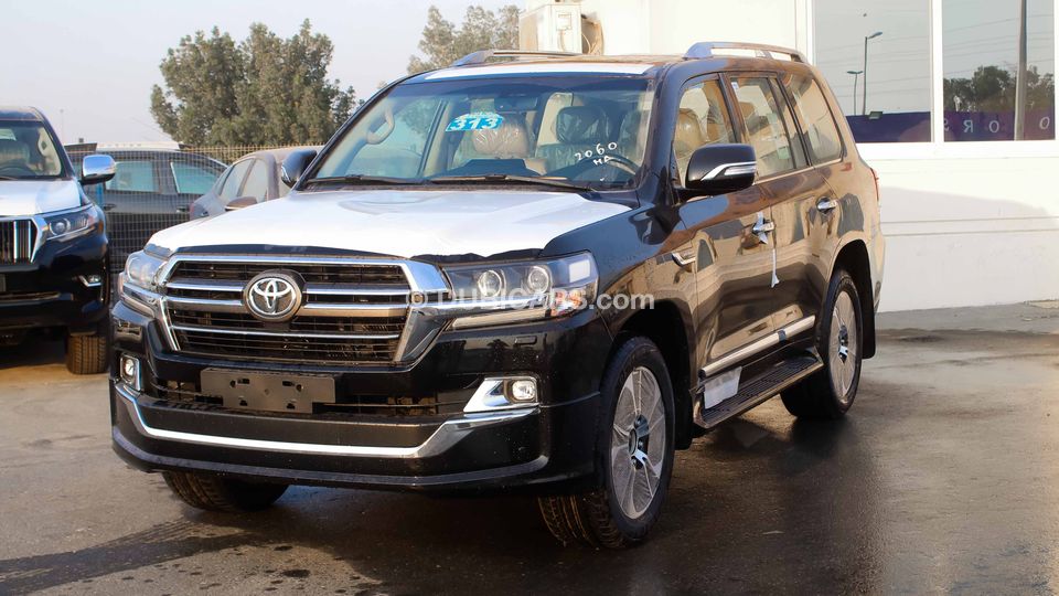 Toyota Land  Cruiser GXR V8 black  inside beige for sale 