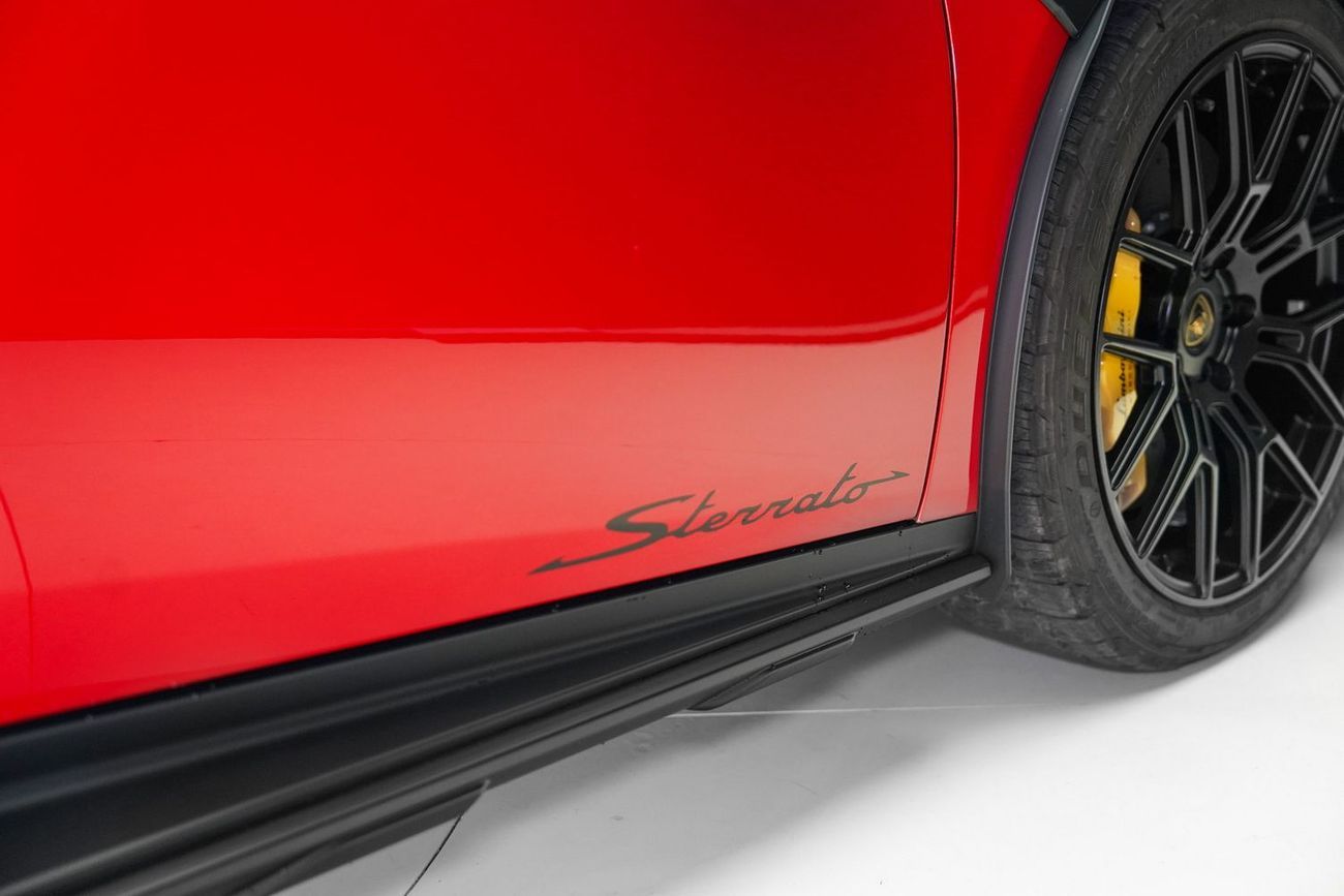 Lamborghini Huracan STERRATO 5.2L V10