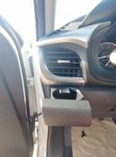 Toyota Hilux TOYOTA hILUX DOUBLE CAB MT 4 × 4 ( GLX Auto)