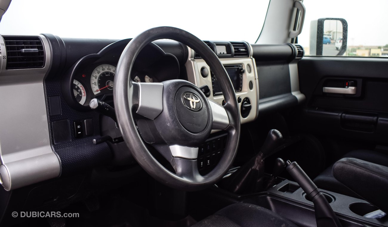 Toyota FJ Cruiser 2012 V6  Manual Gear