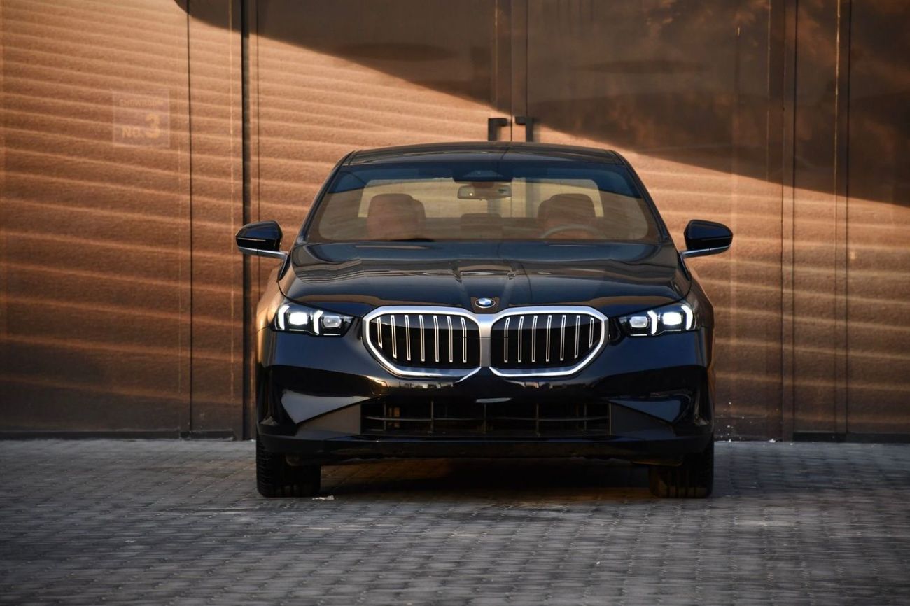 بي أم دبليو 520i BMW 520i Luxury gcc 2026