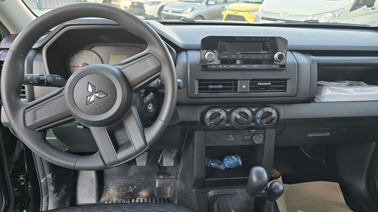 Mitsubishi L200 GL 2.4L 4WD DC MT DIESEL