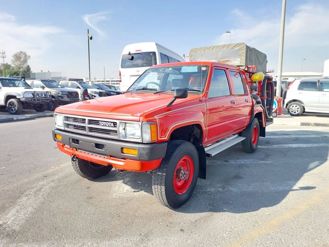 تويوتا هيلوكس TOYOTA HILUX PICKUP RHD 1987 MODEL 2.0 L PETROL MANUAL(PM19257)