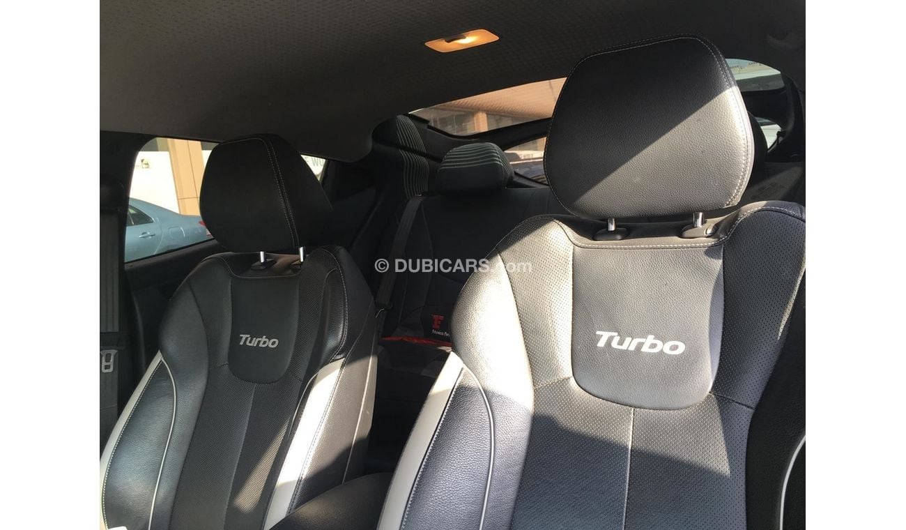 Hyundai Veloster Turbo