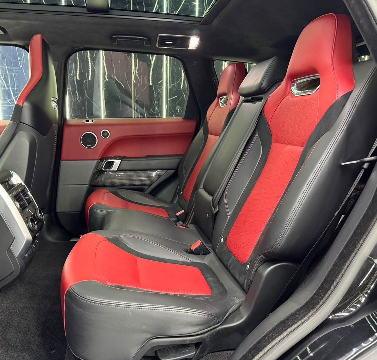 لاند روفر رينج روفر سبورت SVR 2018 Range Rover Sport SVR | GCC