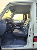 تويوتا لاند كروزر 70 LC76 / 4.0L PETROL A/T / DIFF LOCK / REFRIGETOR / FULL OPTION / CODE# LC76