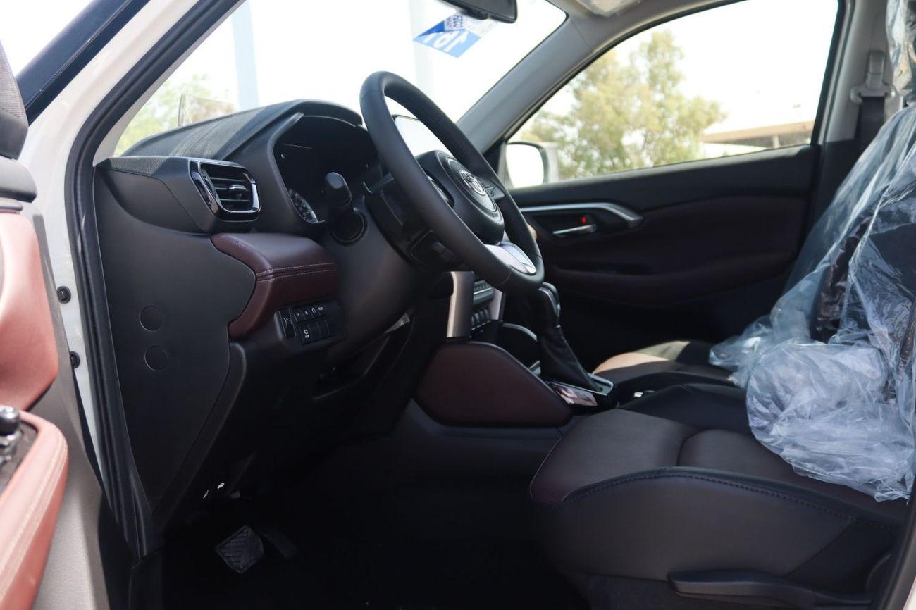 Toyota Urban Cruiser 2026 TOYOTA URBAN CRUISER **EXPORT ONLY**التصدير فقط خارج الخليج***