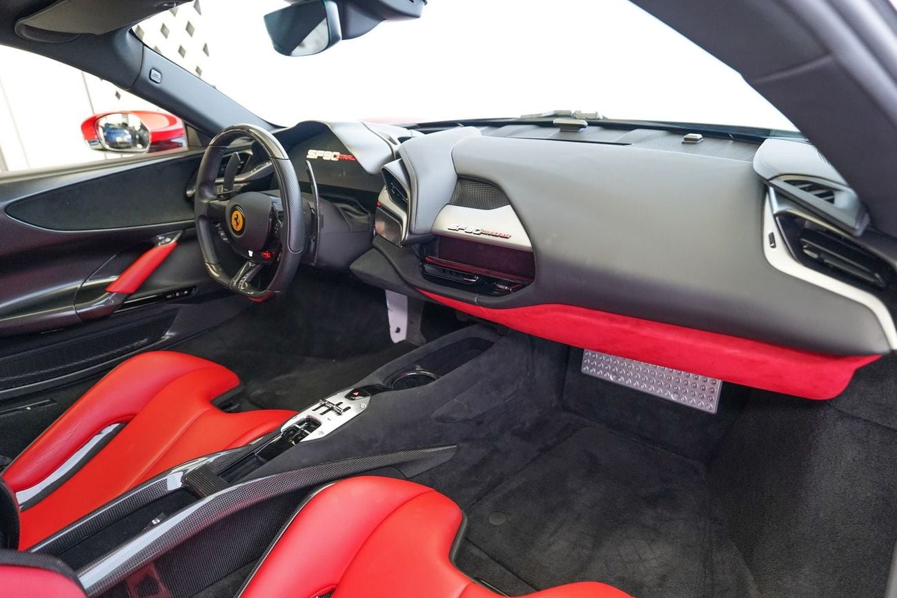 فيراري SF90 ستراديل ASSETTO FIORANO