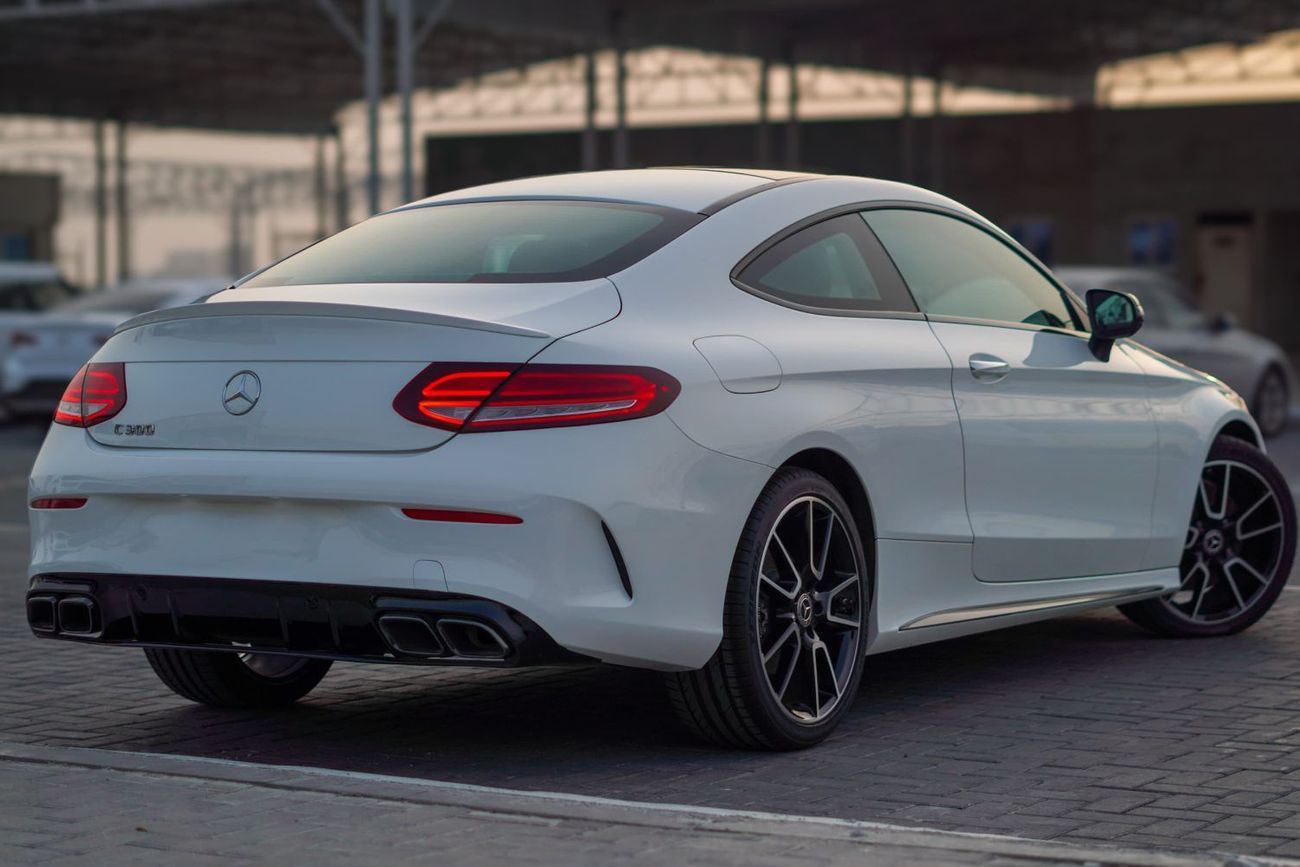 مرسيدس بنز C 300 كوبيه