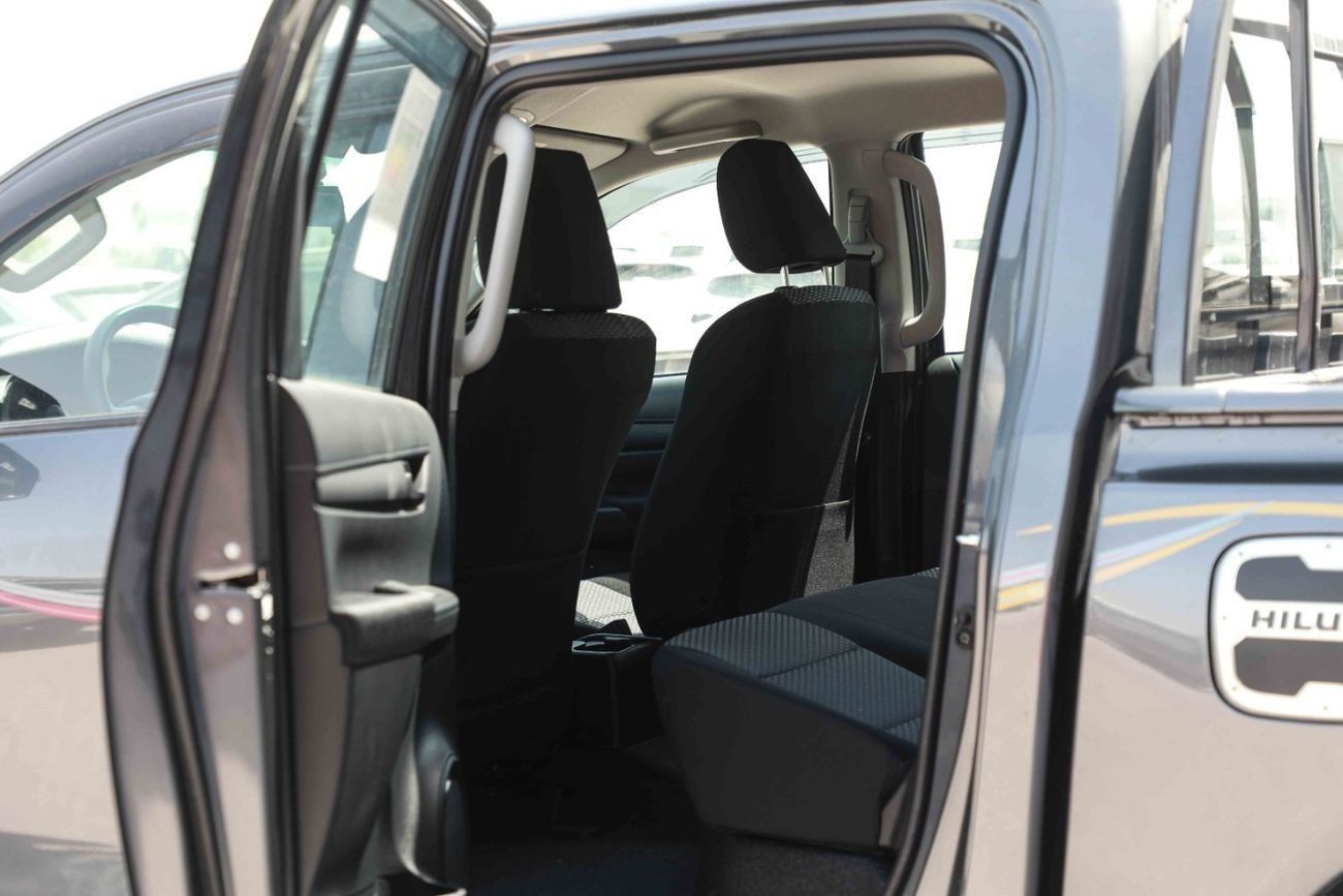 Toyota Hilux 2025 TOYOTA HILUX LOW 2.4 - GREY METTALIC inside BLACK | Export Only