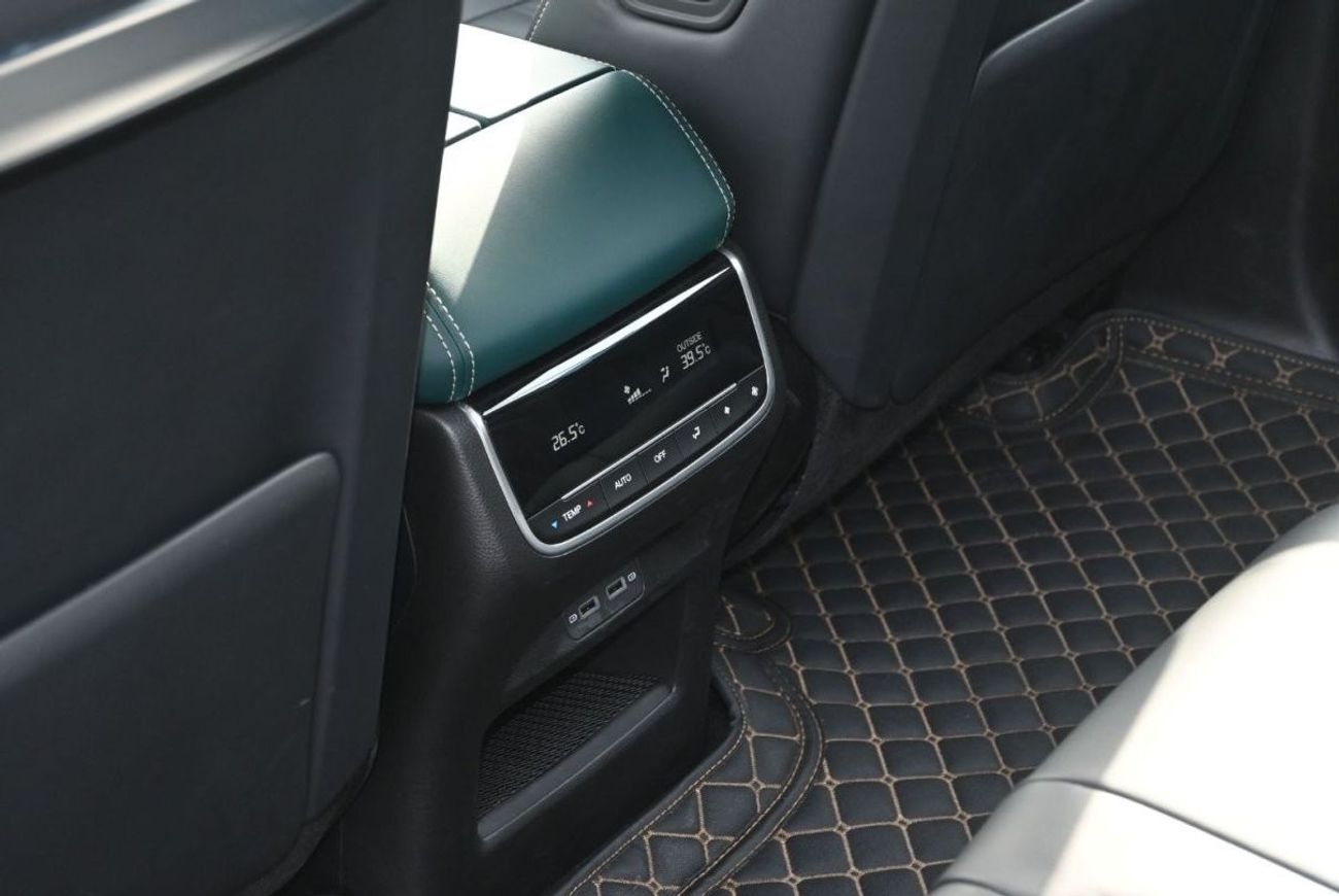 GAC GS8 GAC GS8 2.0L Turbo, 4WD, 8 Speed AT, 7 Seater, Color White, Model 2024