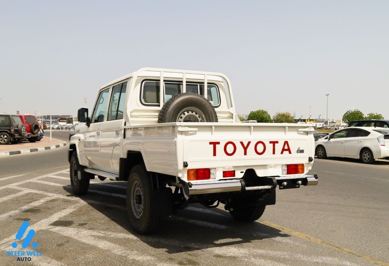 Toyota Land Cruiser Pick Up LC 79 Pick Up 4WD / 2.8L DSL MT / 4 Doors / Export Only