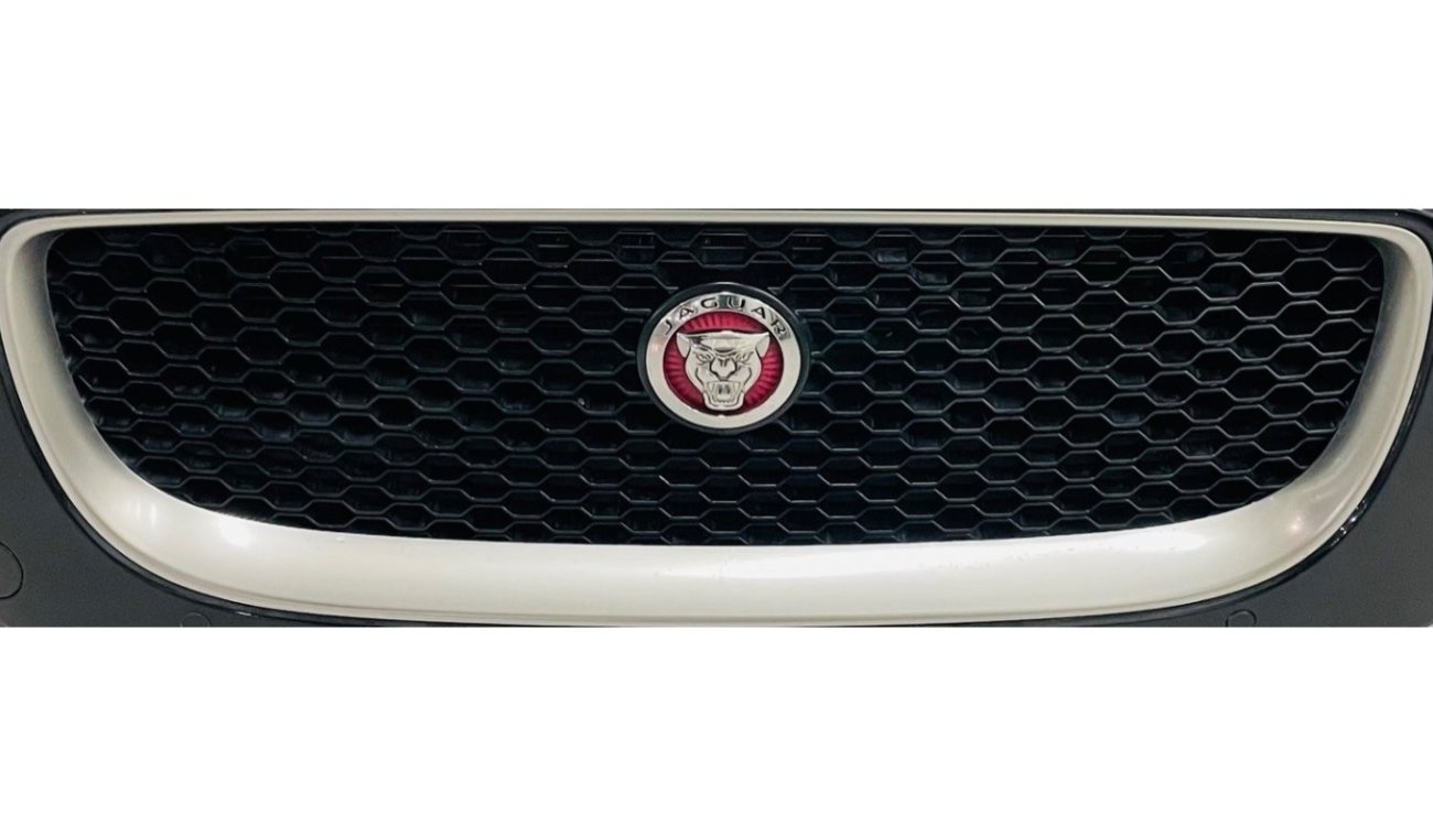 Jaguar XE GCC .. R .. Top Range .. FSH .. Perfect Condition
