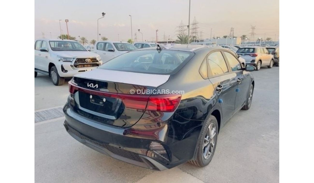Kia Cerato 1.6L full option AT (Sunroof + Alloy wheels) Model  2022