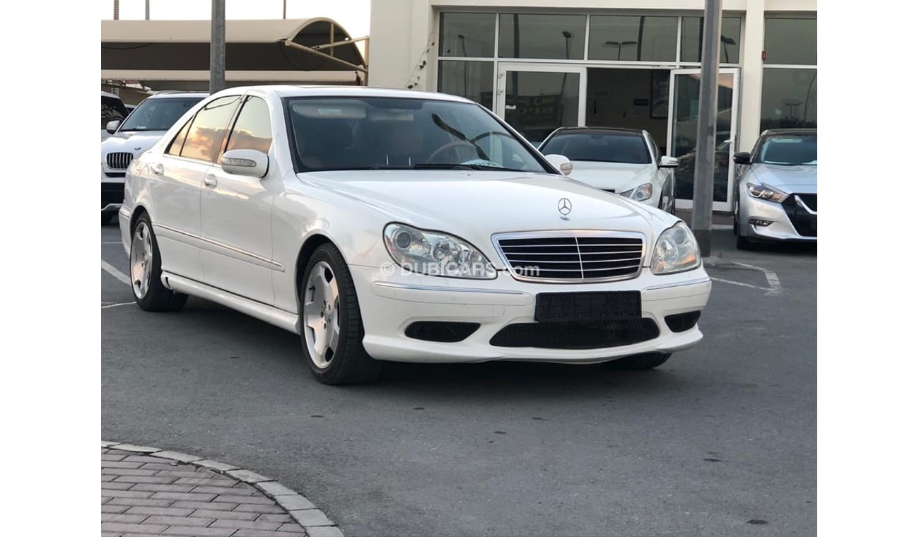 مرسيدس بنز S 350 موديل 2005 خليجي فل مواصفات ستاير خلفيه وتحكم كهربي كامل ونظام صوت ممتاز وتكييف خلفي وتحكم كهربي كام