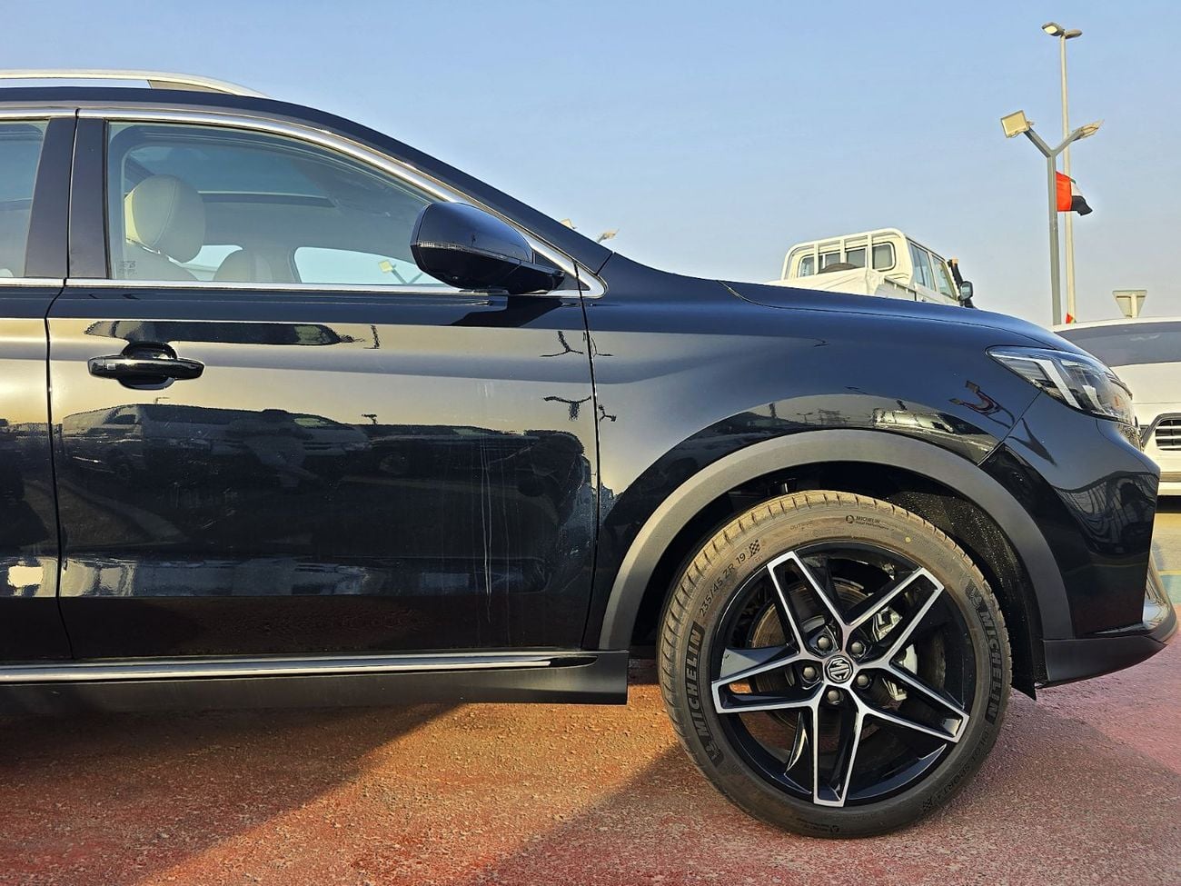 MG RX5 MG RX5 Luxury 1.5L Turbo A/T FWD SUV Gcc Black Color 2025 Model