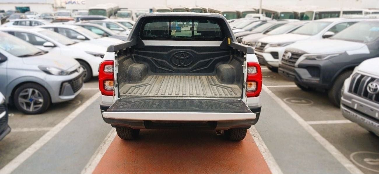 Toyota Hilux ADVENTURE Toyota Hilux Adventure 4.0L Petrol 2025YM