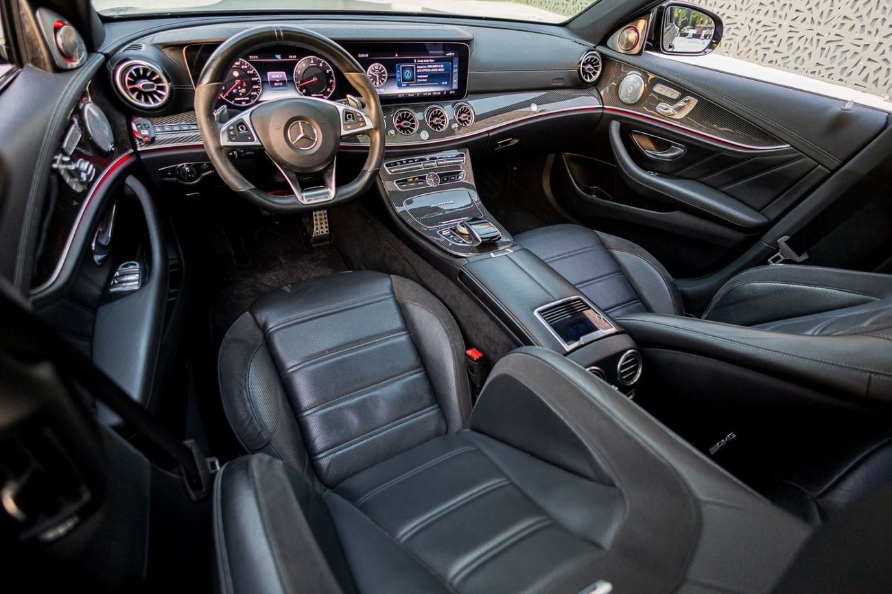 Mercedes-Benz E 63 S AMG Std 4.0L 2018 Mercedes-Benz E-Class 63 AMG S Stage 2 with 720+ hp Korean Spec | Warranty