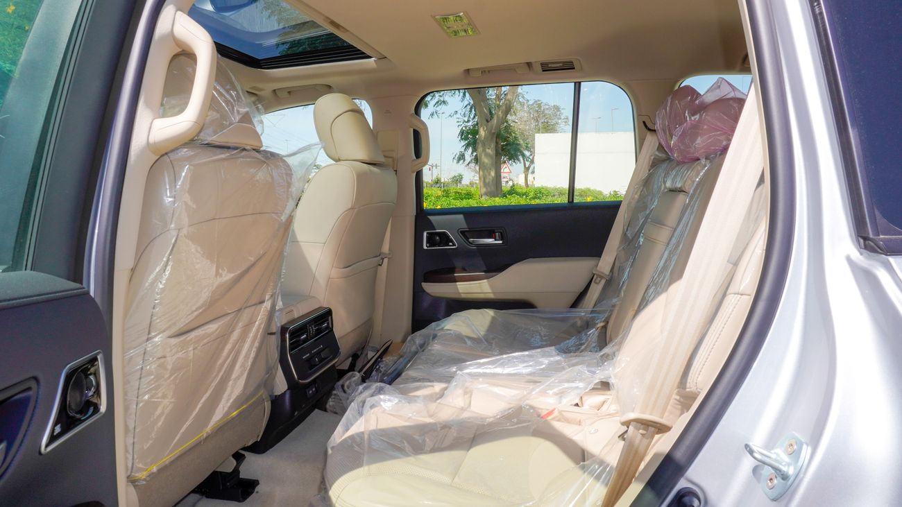 Toyota Land Cruiser GXR 3.5 L V6 Twin Turbo