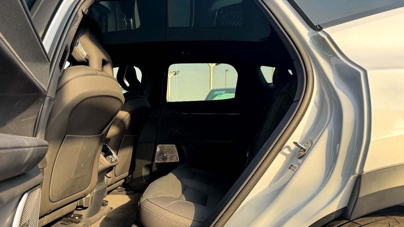 بولستار 3 Long Range Dual Motor 2024 Agency Warranty GCC Full Electric Brand New