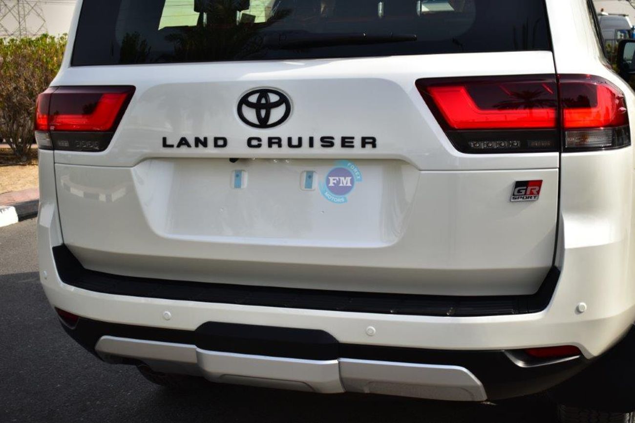 تويوتا لاند كروزر 300 GR Sport V6 4.0L Petrol Automatic