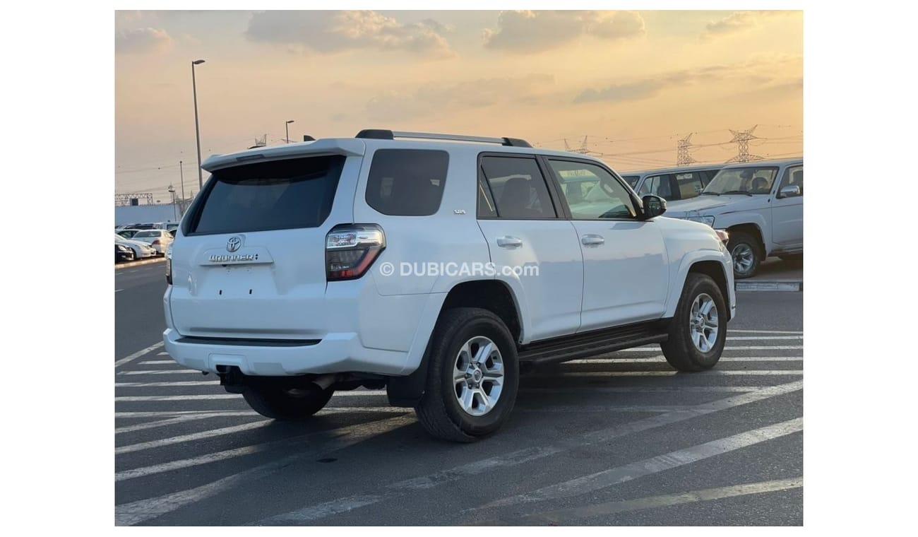 Toyota 4Runner 2022 Toyota 4Runner SR5 Premium 4x4 - - UAE PASS