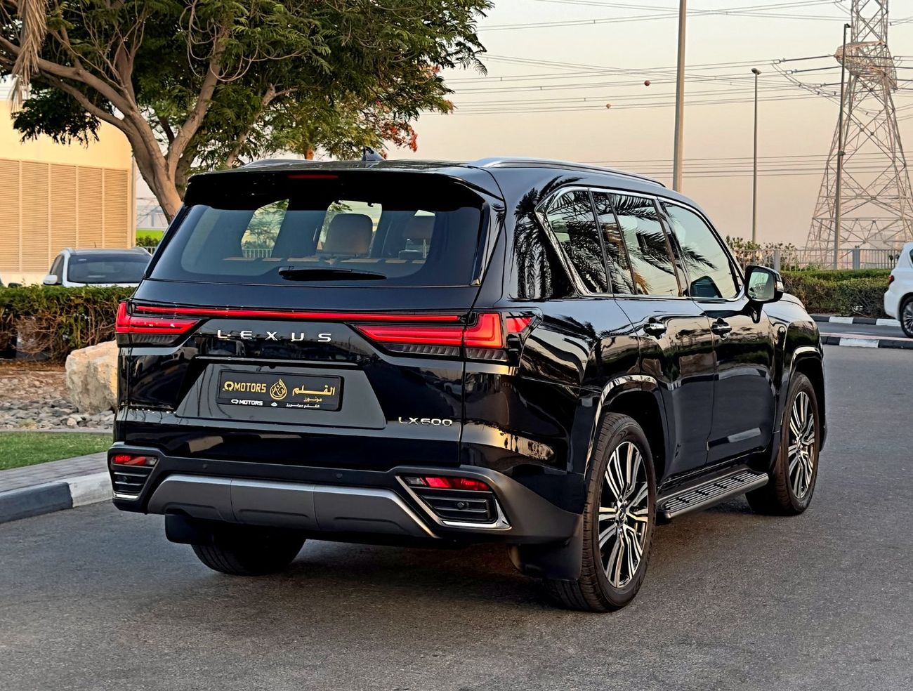 Lexus LX 600 Signature 3.5L ( CYL) 2023 Lexus LX600 Ash Wood, Dealer Warranty, GCC Specifications