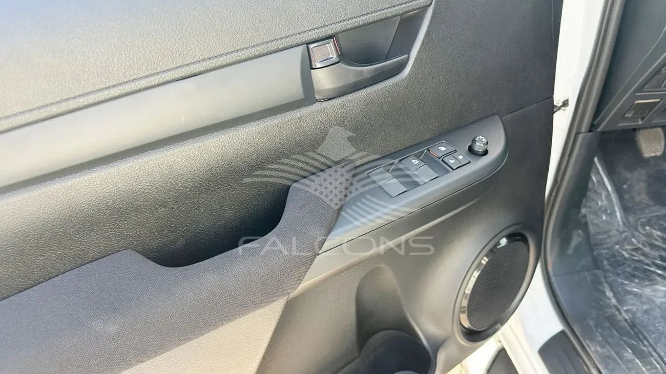تويوتا هيلوكس GL Toyota Hilux 2.7L P DC 4WD STANDARD 5MT 2025 • Petrol • Manual