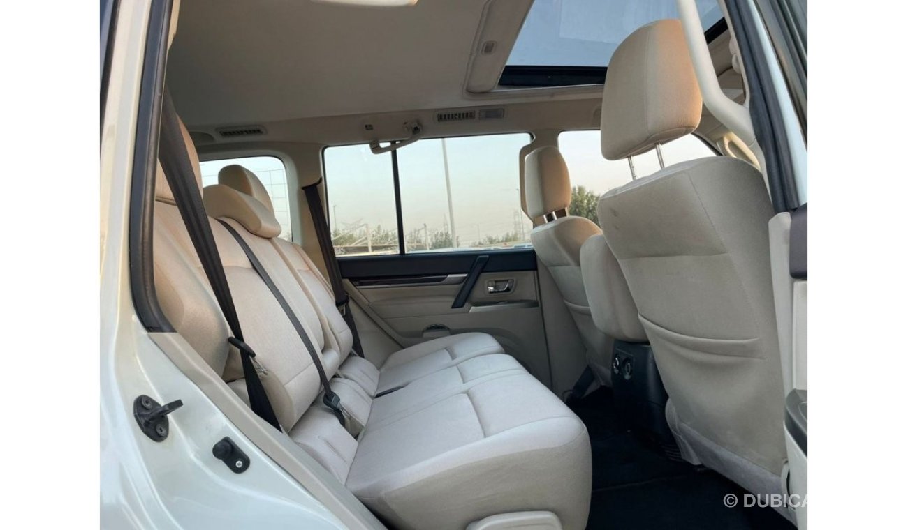 ميتسوبيشي باجيرو 2019 Mitsubishi Pajero GLS 4x4 Sunroof - 100% No Accident / Export Only