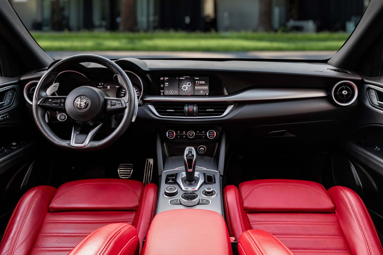 Alfa Romeo Stelvio Stelvio Veloce | 2,742 P.M | 0% Downpayment | Stelvio Veloce | ALFA Warranty!