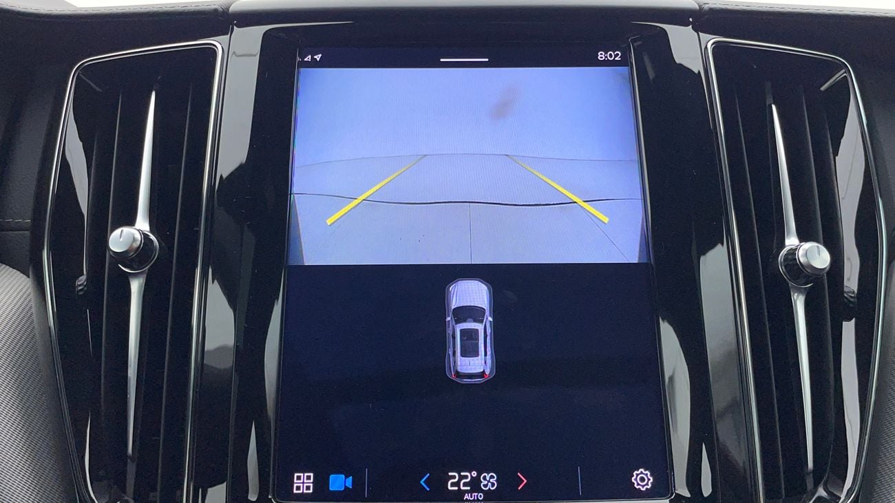 Volvo XC60 B5 ULTIMATE DARK AWD 2 | Zero Down Payment | Home Test Drive