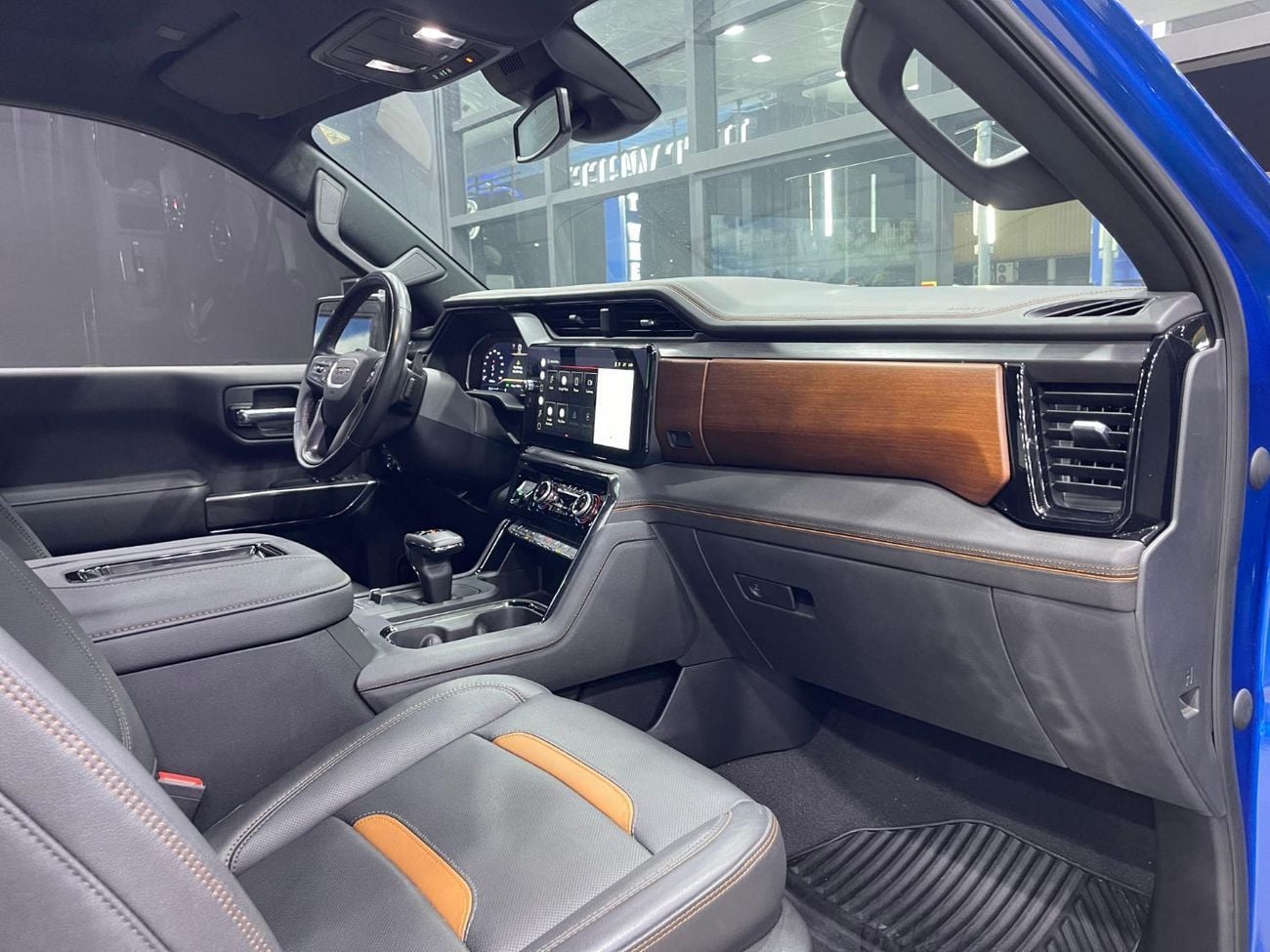 GMC Sierra SE 5.3L V8 AT4 Crew Cab (AWD)