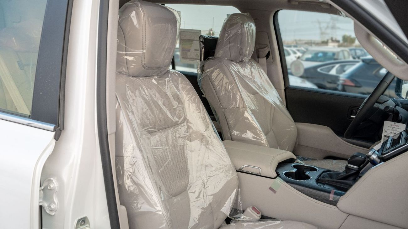 تويوتا لاند كروزر 2025 Toyota Land Cruiser VXR 3.5L AT Petrol (Without body kits) White