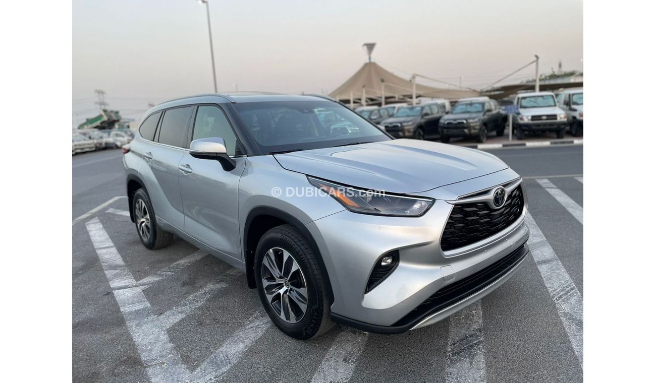 Toyota Highlander 2022 TOYOTA HIGHLANDER XLE- AWD- 3.5L - V6 / EXPORT ONLY