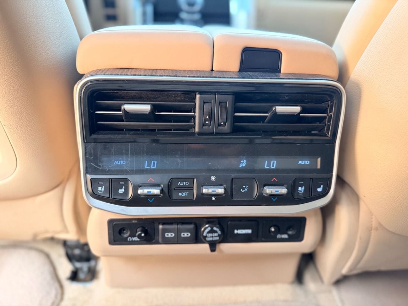 Toyota Land Cruiser VXR Toyota Landcruiser VXR 2018 Upgrade 2024 V6 Full option Petrol