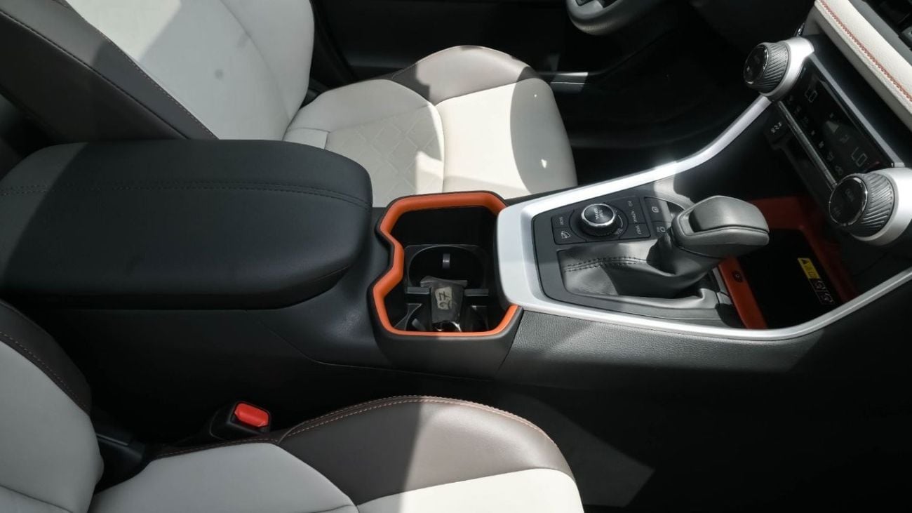 تويوتا راف ٤ Toyota Rav4 2.5L Adventure 4x4 Petrol - White - 2023 (Export)