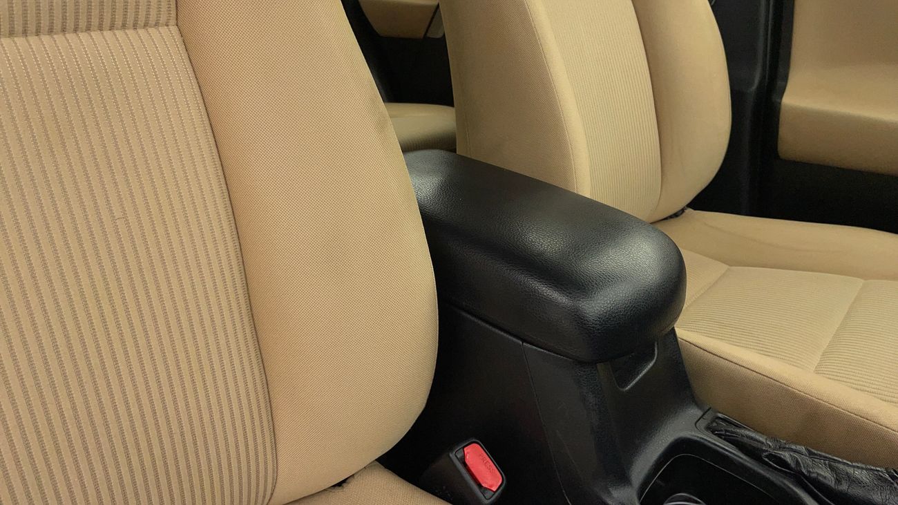 تويوتا راف ٤ EX 2.5 | بدون دفعة مقدمة | اختبار القيادة في المنزل