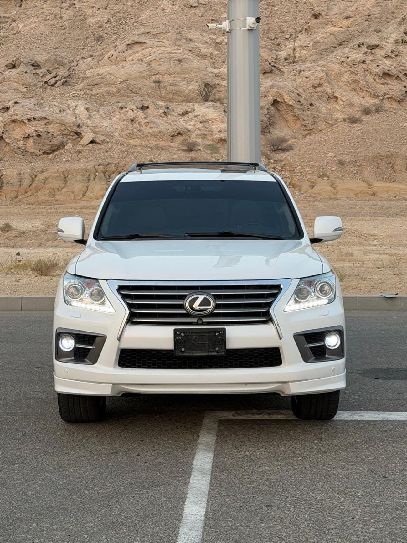 لكزس LX 570 PLATINUM