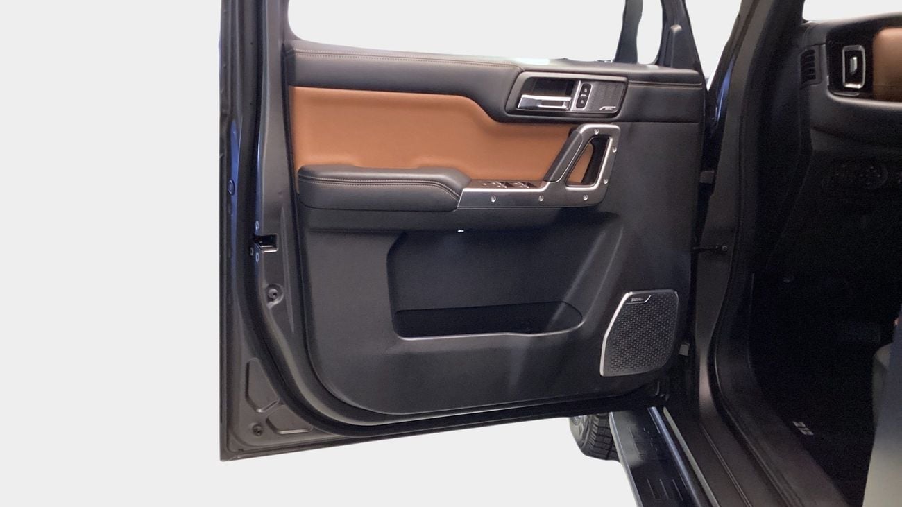 212 T01 NAVIGATOR | Guaranteed Warranty | 0 Down Payment