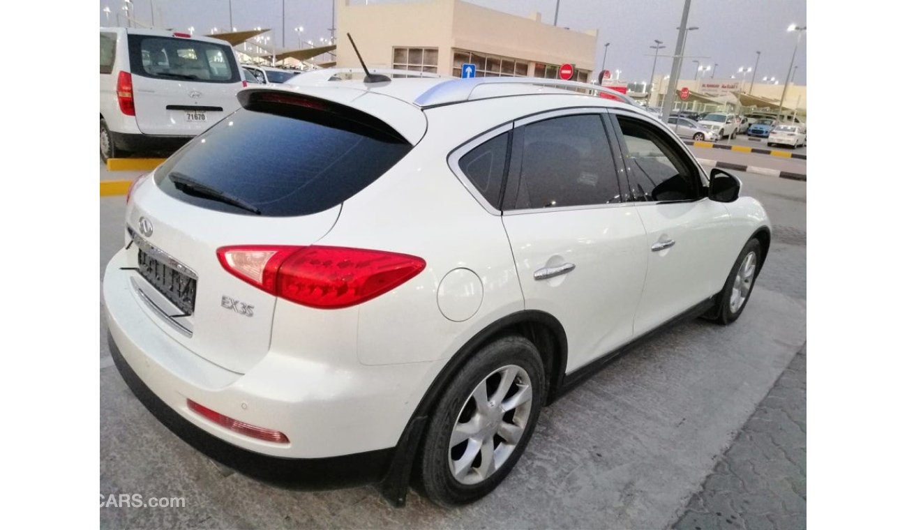 Infiniti EX35 no accident America specs