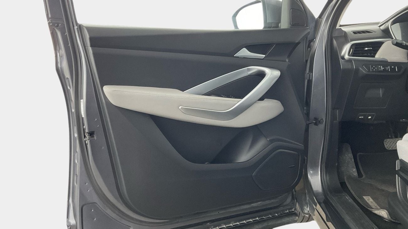 Chevrolet Captiva LS | upto AED 20,000 Ramadan Discount | Guaranteed Warranty | 0 Down Payment