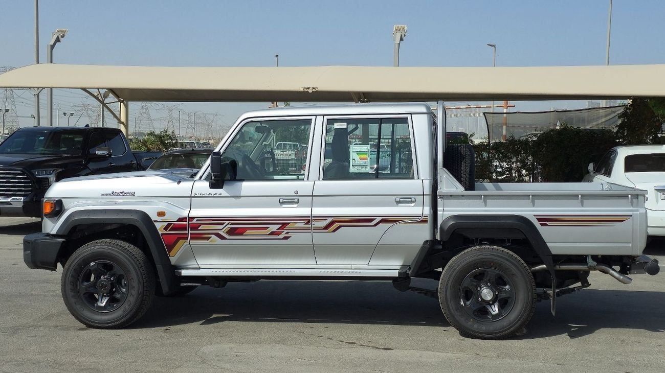 تويوتا لاند كروزر بيك آب TOYOTA LC 79 DOUBLE CABIN 4.0L AT 2025 SILVER