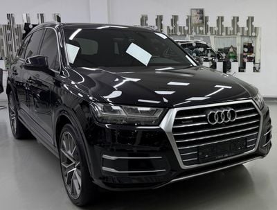 Audi Q7 55 TFSI GCC .. FSH .. S line .. Perfect Condition .. Top Range