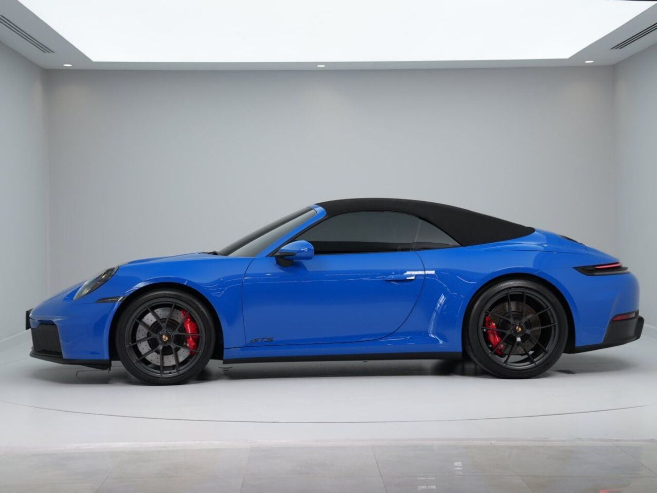 Porsche 911 CARRERA 4GTS