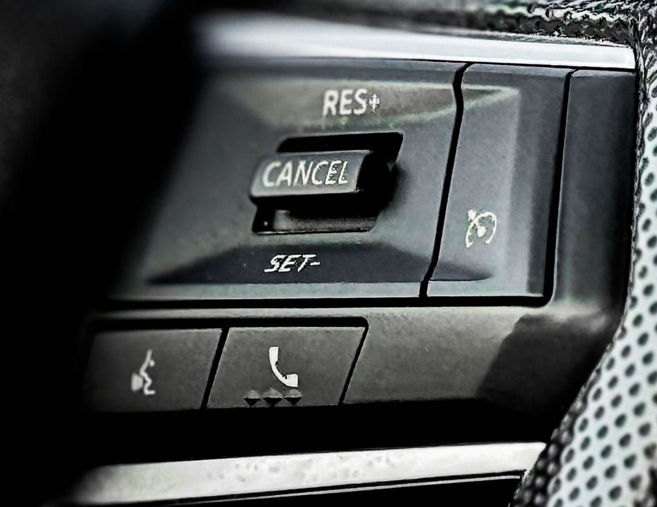 Mitsubishi Outlander Mitsubishi Outlander | 3.0 L | 2023 | GCC | Accident-Free |  In Excellent Condition | 1142 P.M