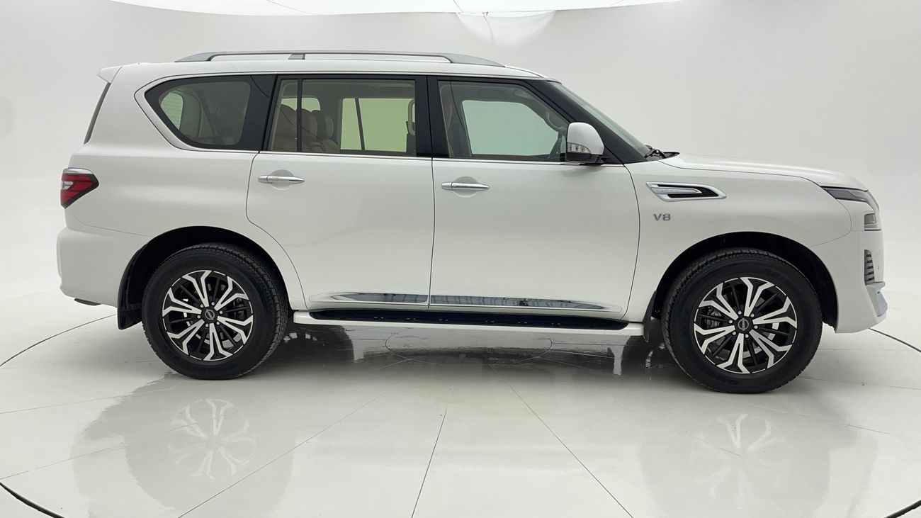 نيسان باترول LE TITANIUM 5.6 | بدون دفعة مقدمة | اختبار قيادة مجاني للمنزل