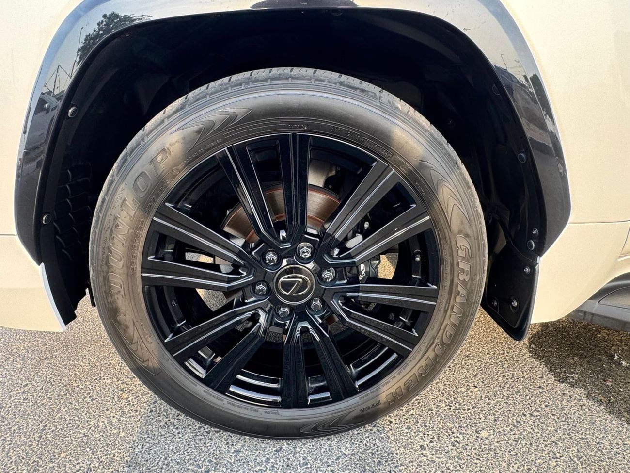 Lexus LX600 SIGNATURE